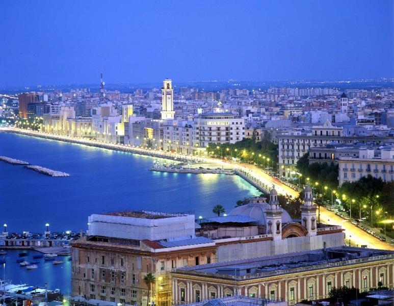 Апартаменты Residenza Trevisani Бари Экстерьер фото
